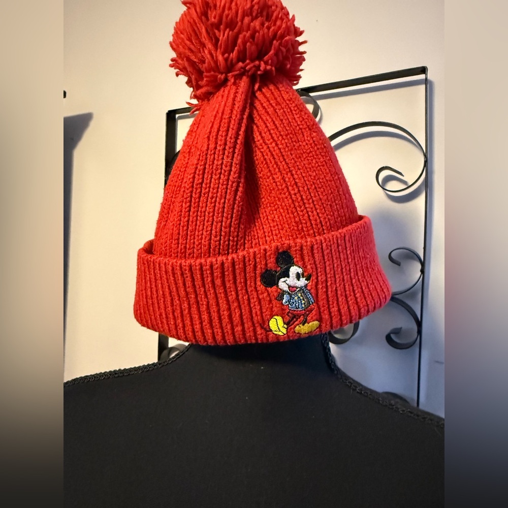 Baby/toddler Disney Red Knit Beanie with Pom-Pom